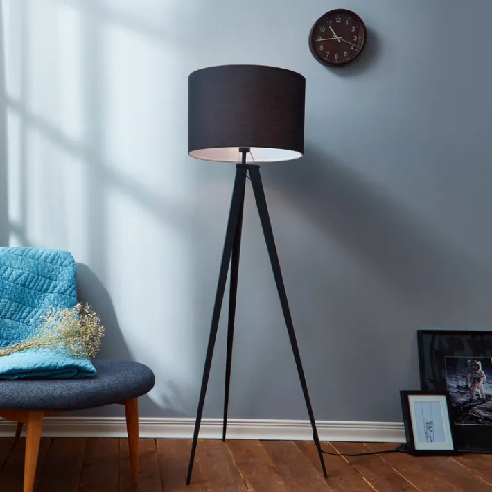 Teamson Home Romanza 60" Postmodern Tripod Floor Lamp with Drum Shade, Matte Black