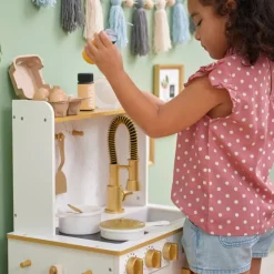 Kids Teamson Kids Little Chef Memphis Play Kitchen + Accessories, White/Gold