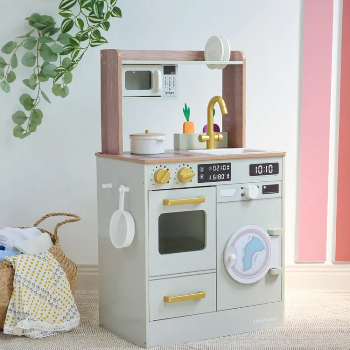 Kids Teamson Kids Little Chef Lake Tahoe Wooden Play Kitchen - Washer & Mini Garden